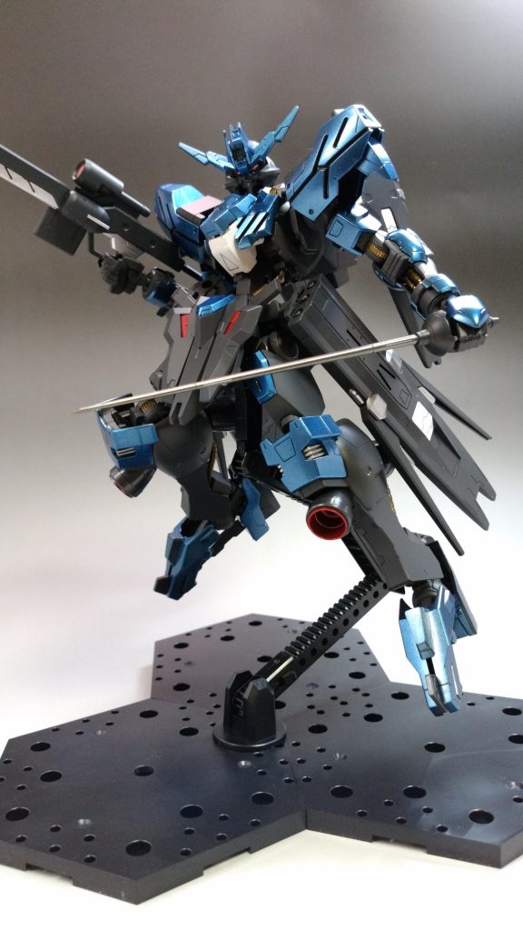 ポージングセンスがないので、ほぼ説明書からポーズを拝借しています