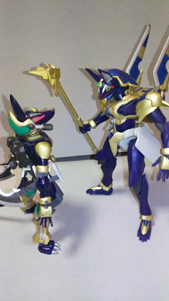 設定
遺跡から発掘された獣頭人身の機械人形を解析して製造された機械人形。
再現不可能な場所を現行技術で無理矢理
補っているためオリジナルよりも
体が大型化してしまっている。