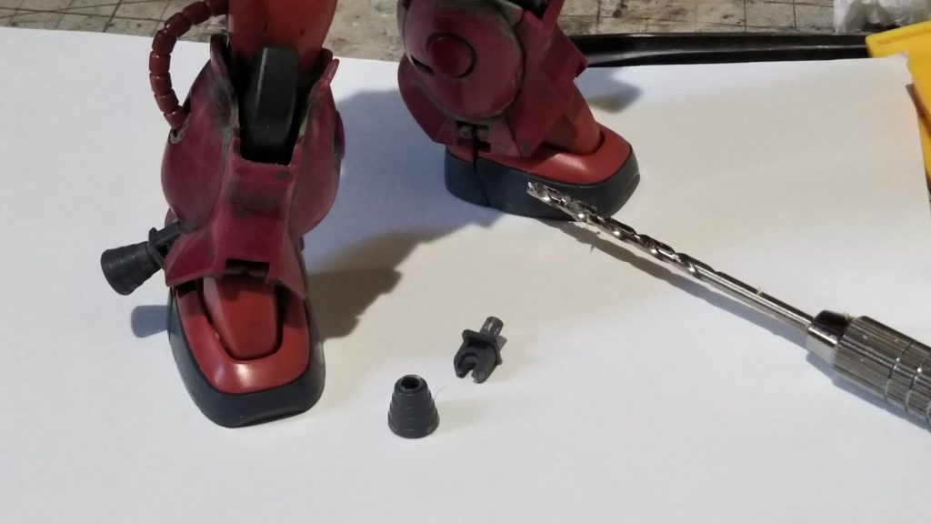 ピンバイスで穴開けたバーニアにジョイント刺してます。