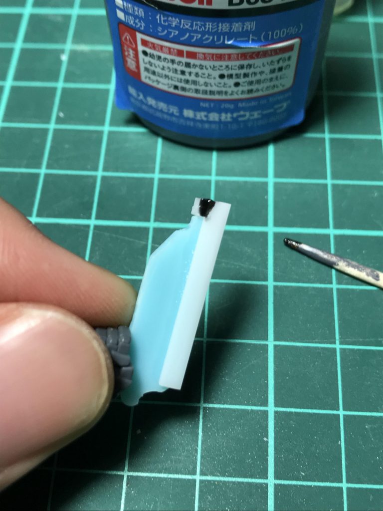 今回は少し短かったので瞬着パテで隙間を埋めました(゚ω゚)←