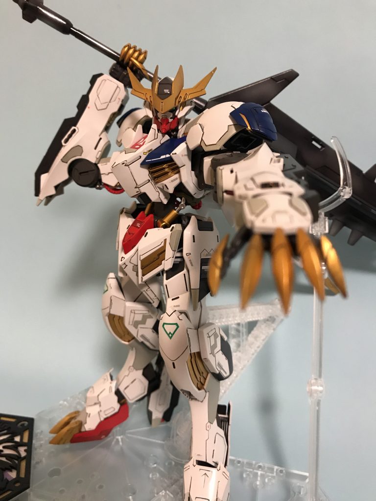 赤、白、青各色に差し色を入れました。