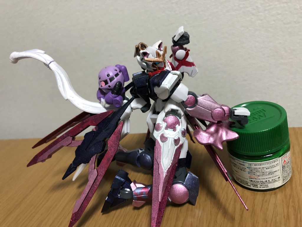 SSRと同じ構図でにゃん♪
GNコンデンサも組み合わせて肉球の飾りを再現！