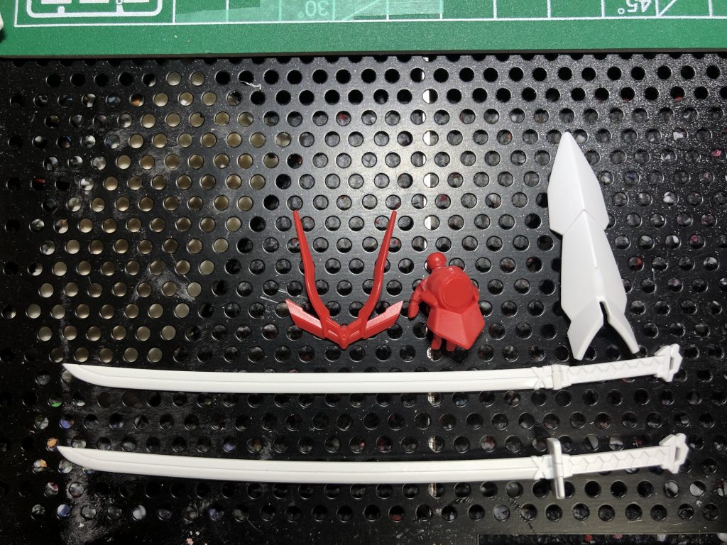 鬼の篭手のデザインはこうなっています。
手首から先につけることで、違和感なく動かせるようになっています。