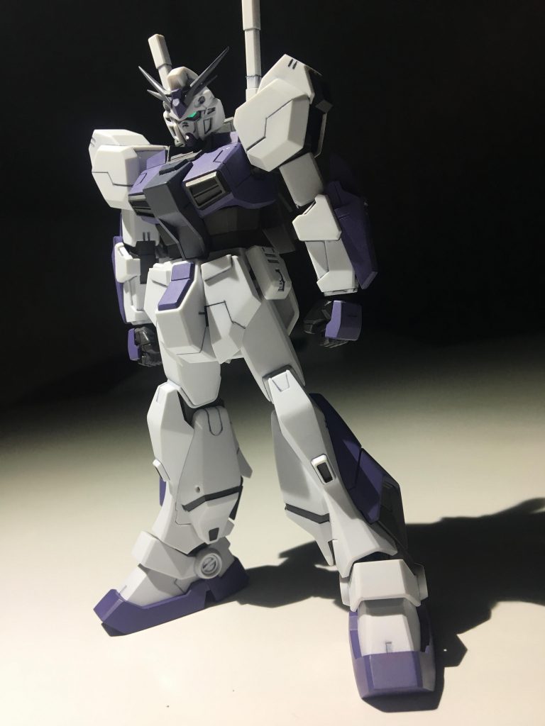 デカール前。地味ですw