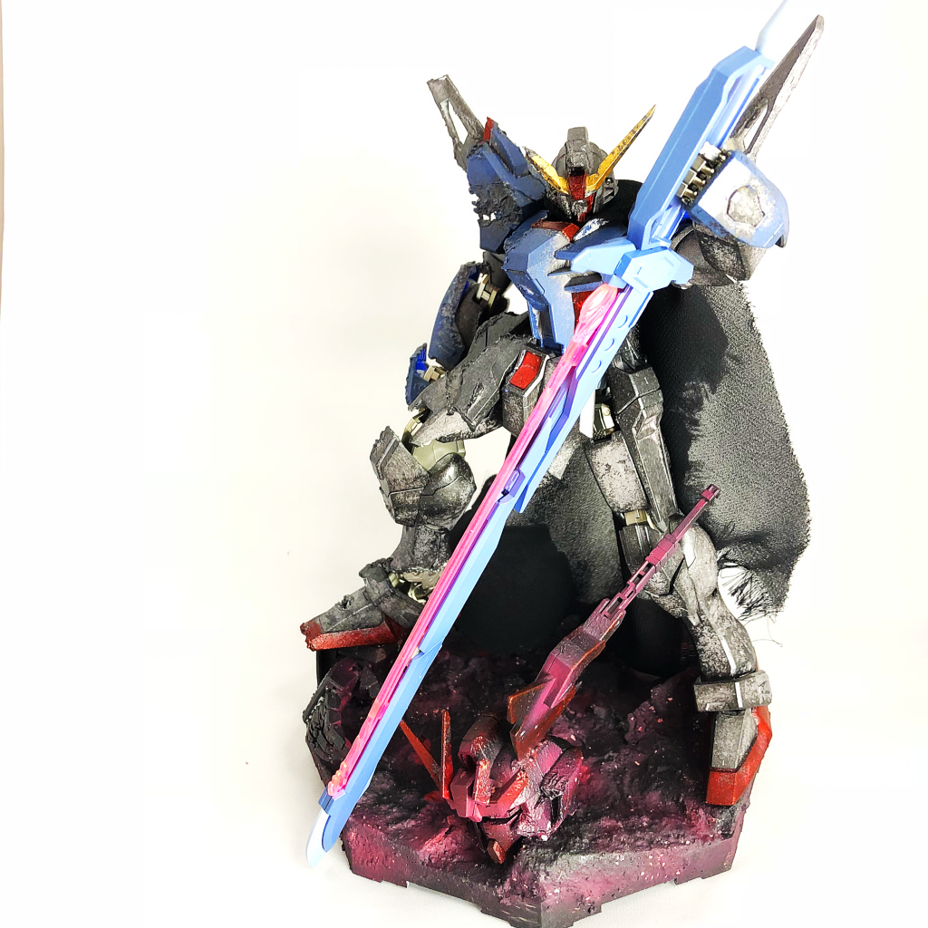 フロント
ビーム刃を付けるかは最後の最後まで悩みました。
つけた方が全体を見た時に好みの色合いになったので付けました。