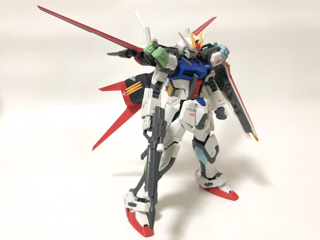 各種ストライカーを意識したカラーリングにしています。