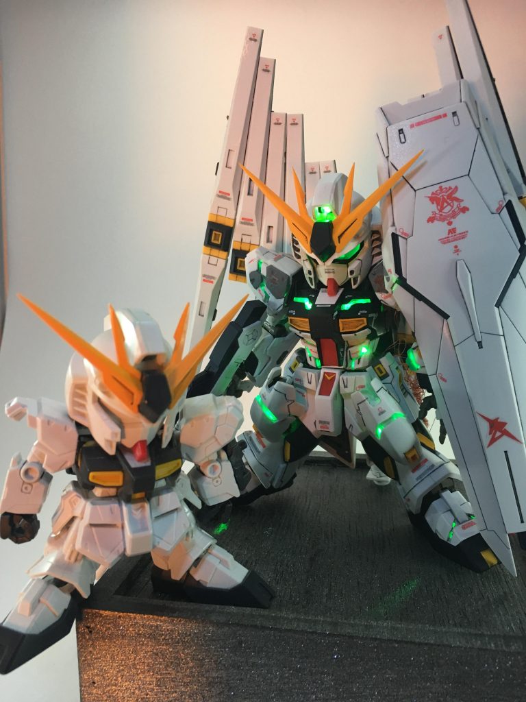 元になったSDνガンダムと