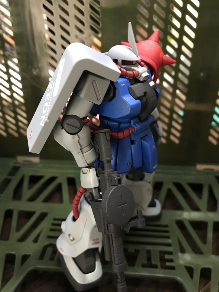 ザクⅡ F2–7枚目/制作者：真樹京介