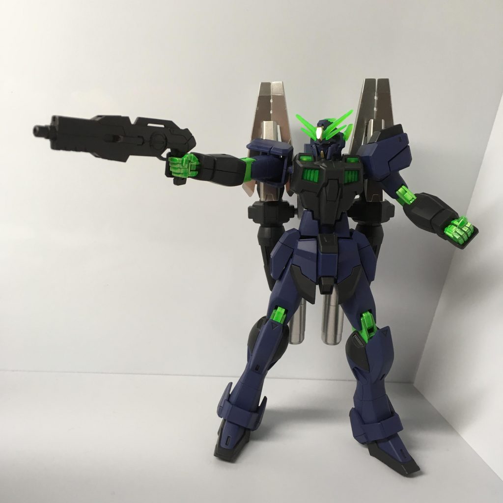 GBNベースガンダムから余ってたライフルを拝借。