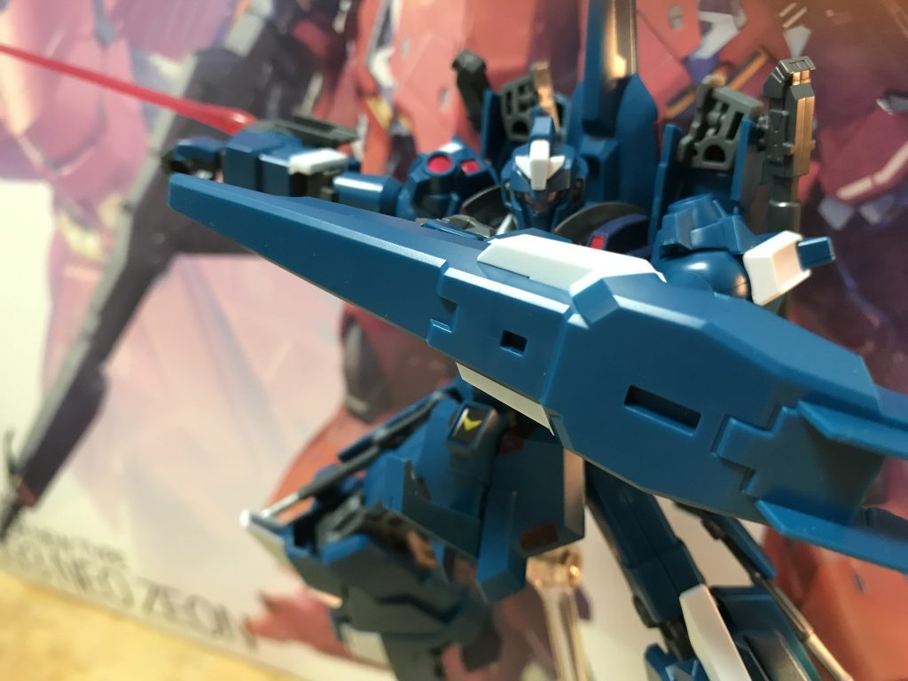 ボックスタイプ・ビームサーベルにしました。