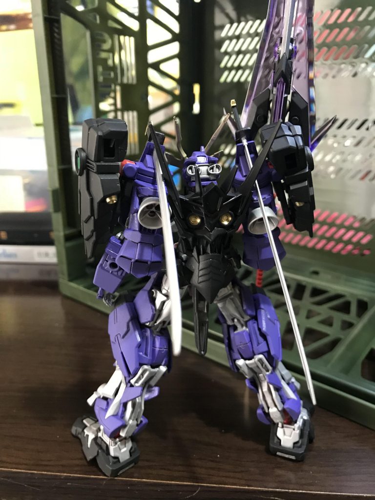後ろ