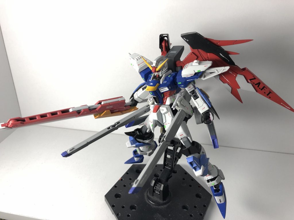 一斉射撃！
少し見にくいですが、後ろにマウントされてるビーム砲も可動させることができます。