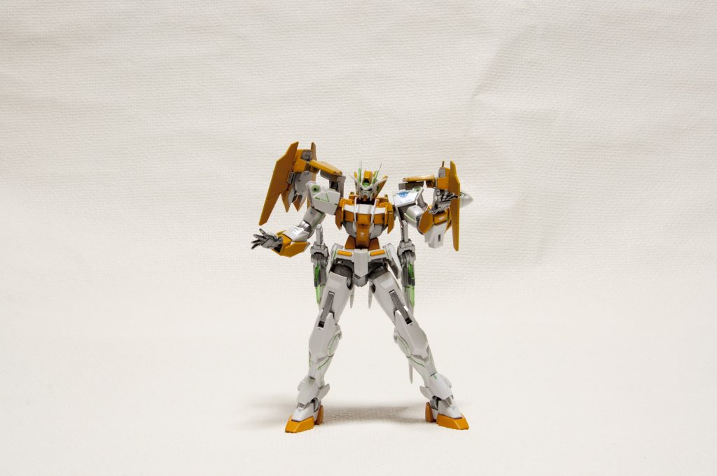 両手のひらがあったので「天地魔闘の構え」を再現してみたかったものの上手くできませんでした。