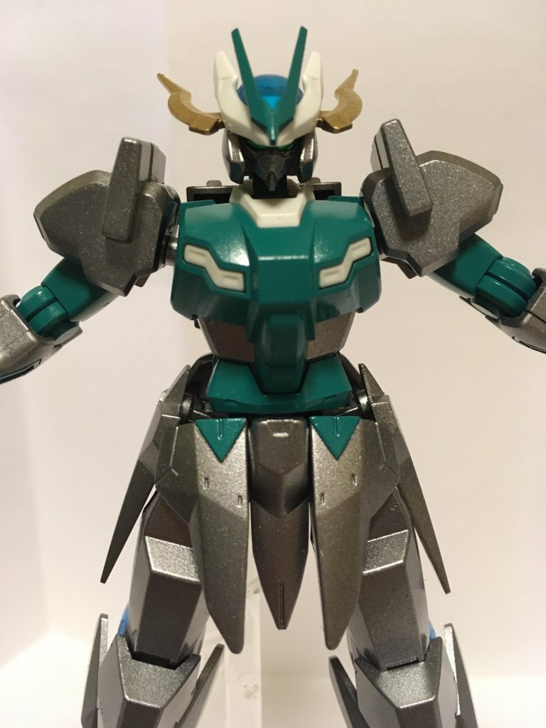 顔は,アストレイ系の物からキマリスに変えています。