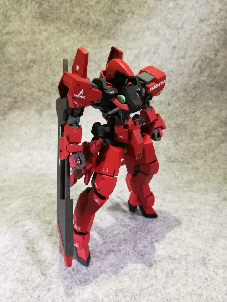 さて…
一応、鉄華団ではないですが…
施設武装組織が、破棄されていたグレイズを有り合わせのパーツで修復して再利用しているという脳内設定。
実はコレ、ナノラミネート装甲ではなく本気でただの赤い塗料の為（資金不足の設定）、被弾が許されないという無茶仕様（笑）