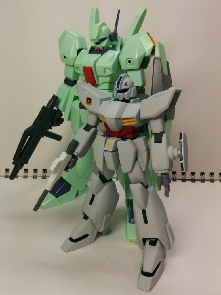 ジェガンと並べて　小さいですね～