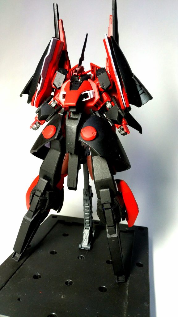 厄災戦後期、一部のMAが宇宙へと上がりその残党を追撃する作戦に投入された機体。主に脚部を中心にナノ・ラミネートの増加装甲を施し、腰部にはナノ・ミラーチャフ発生装置を搭載。MAの使用するビーム兵器を減衰させる。