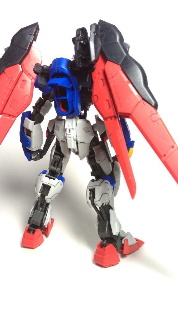 装甲はRGのものをHGのガンダムフレームにそのままつけてます！
脚部は奇跡的に上手くハマってます笑
