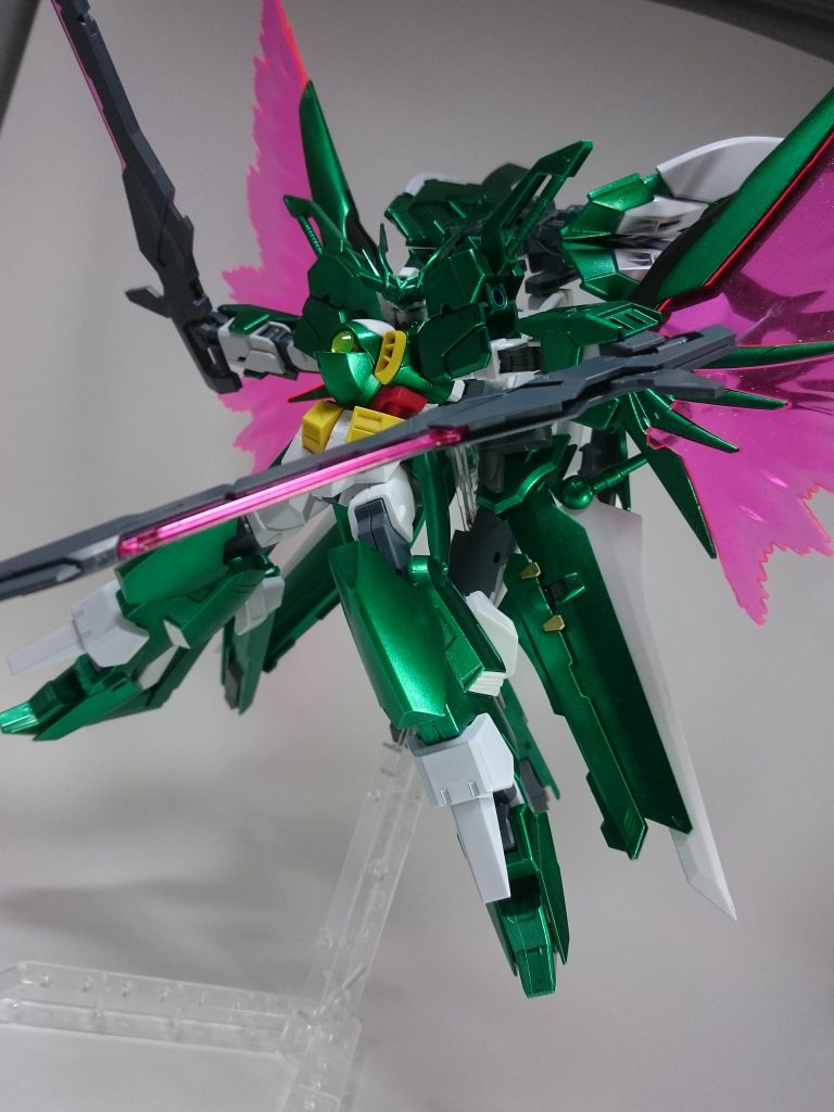 ディストルスパーダ

この機体の主力武装
敵を無力化するために用いられる剣