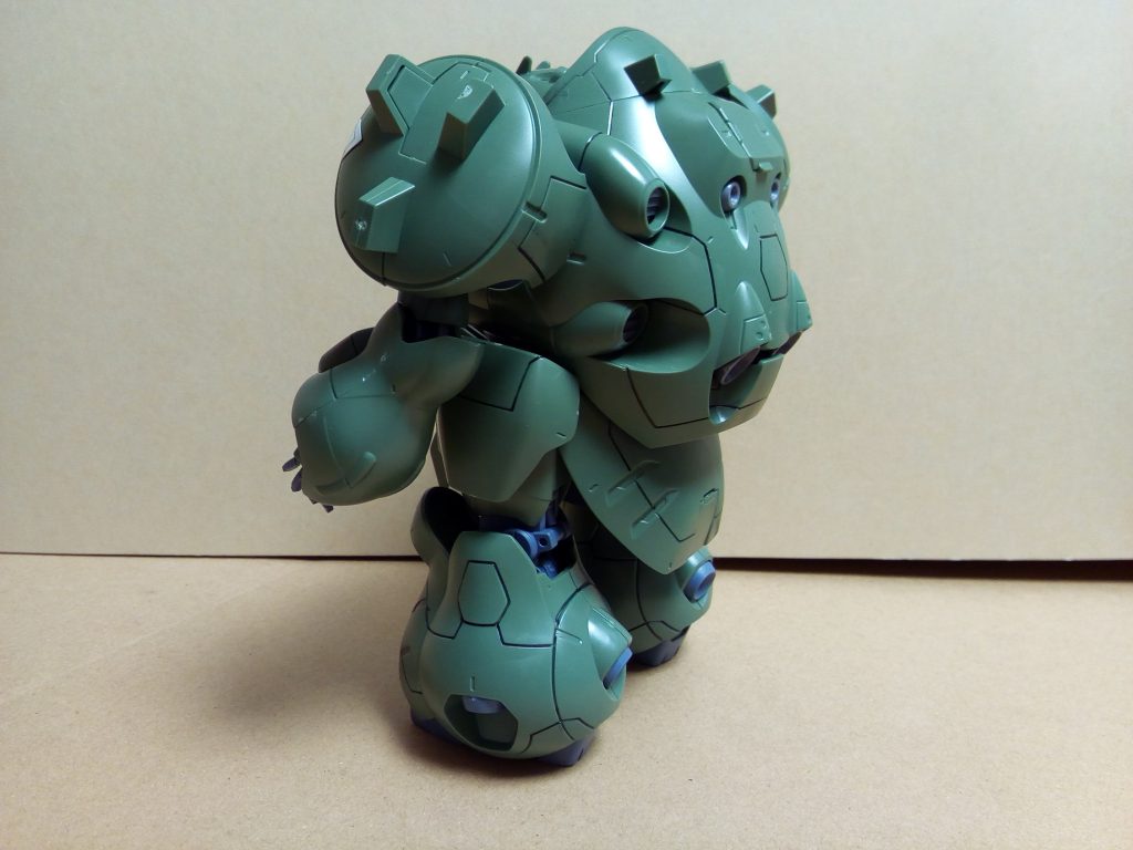 今回も素組みにスミ入れです。