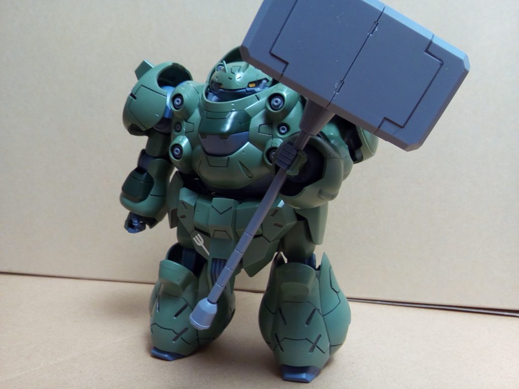 グシオンはハンマーが似合います。