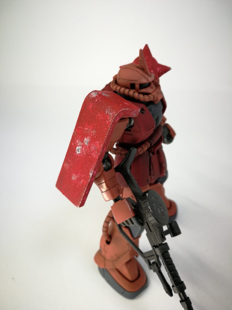 シールドにはジョイント穴があったけど軽装備が好きなのでエポキシパテで埋めました。