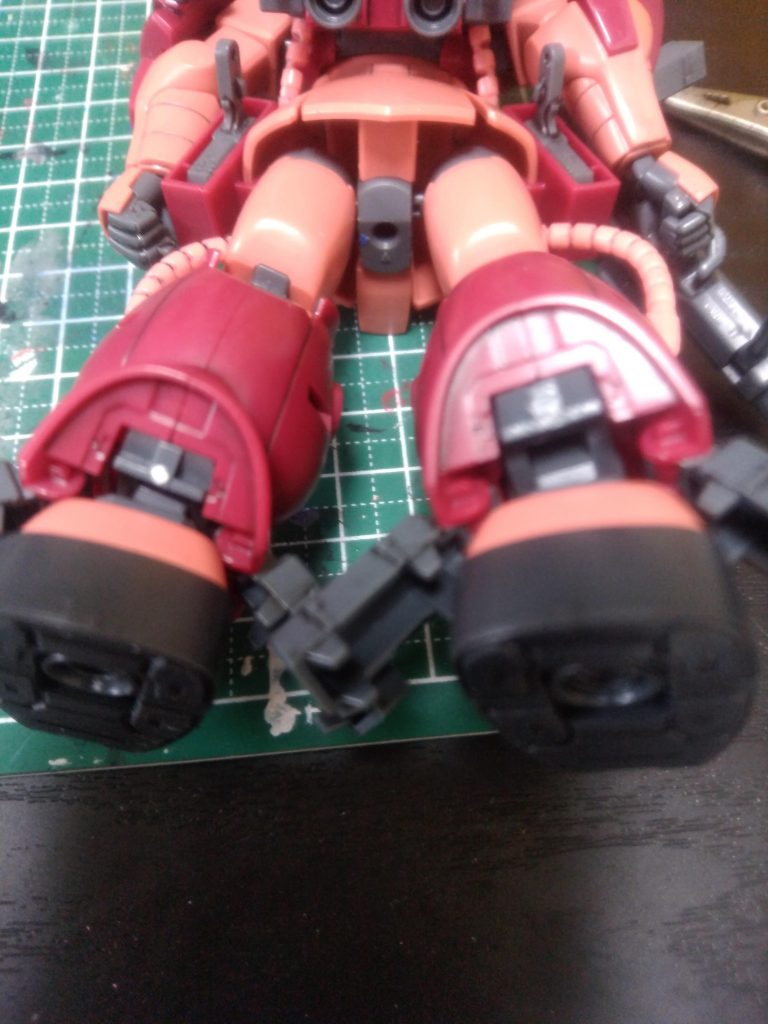 右側は2回折れてます
ホントここピンが細い…