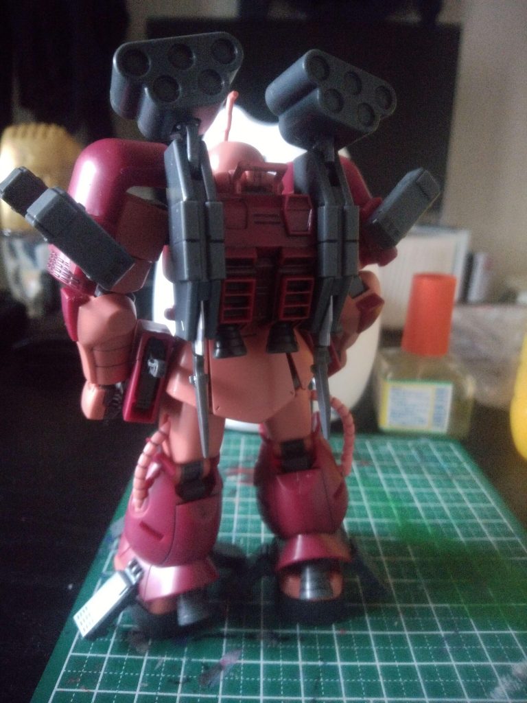 背面
明かりは自然光で