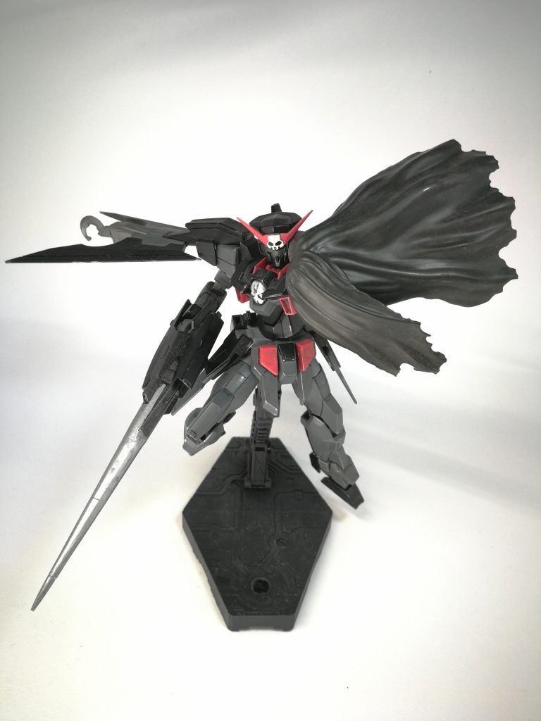 マントをなびかせ突進アクション!