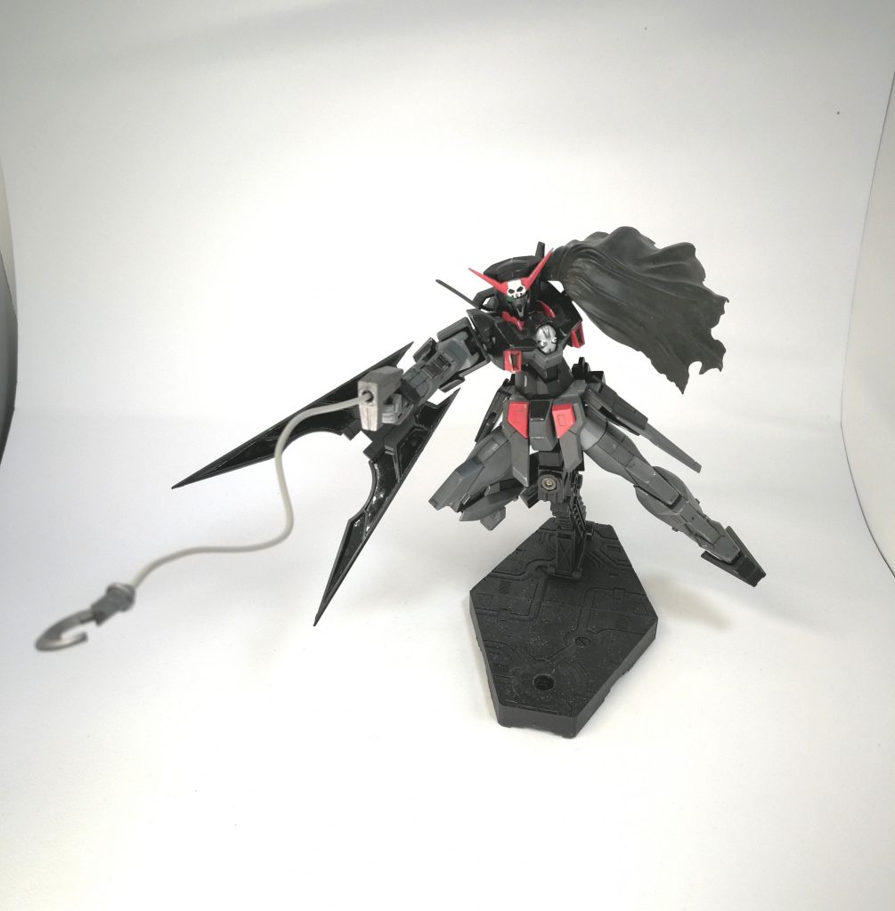 マントをなびかせアンカー射出!