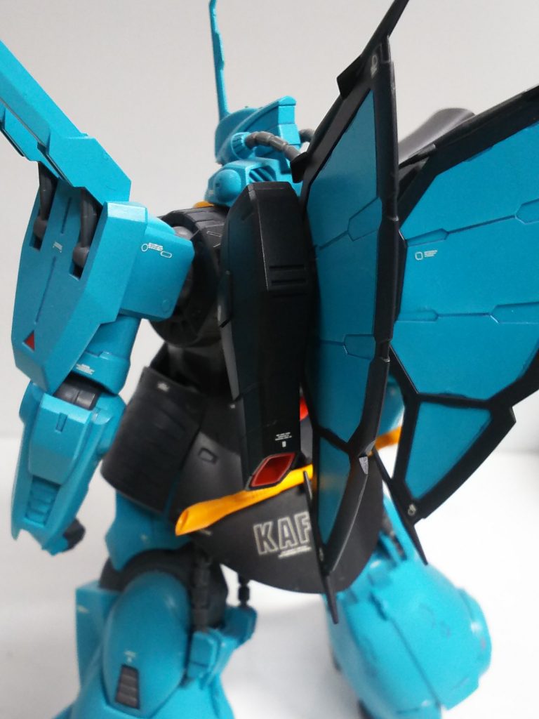 フレームのパーツは塗装サボりました