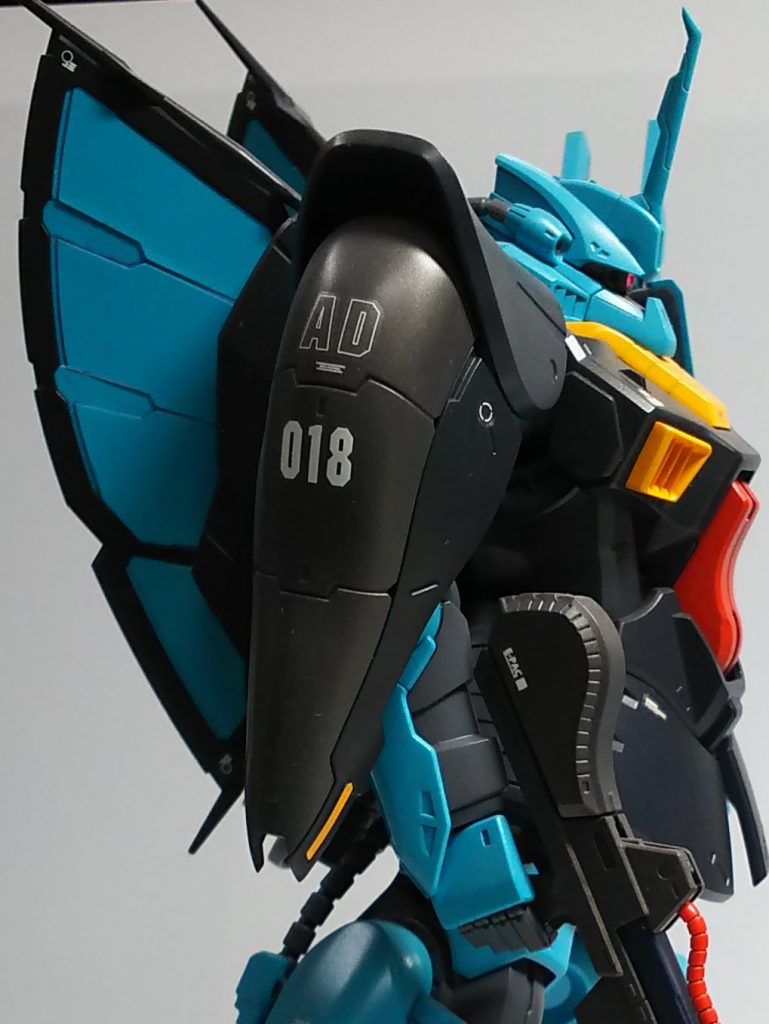 肩位置を少し上げてます