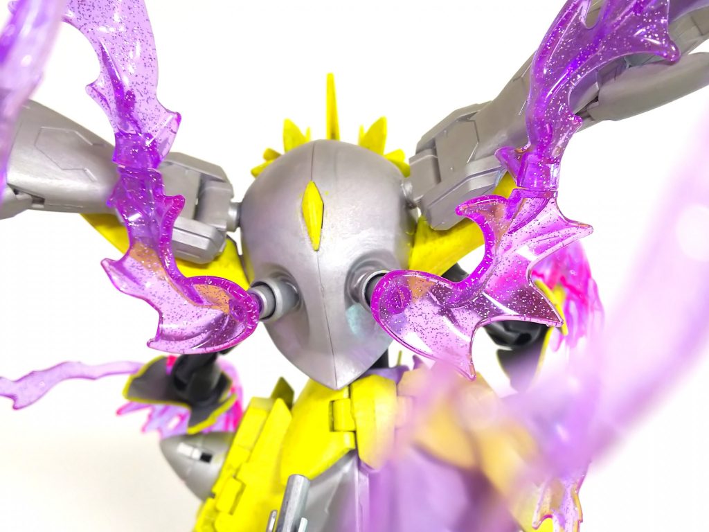 四基の太陽炉は干渉し、トランザムシステムは不完全。