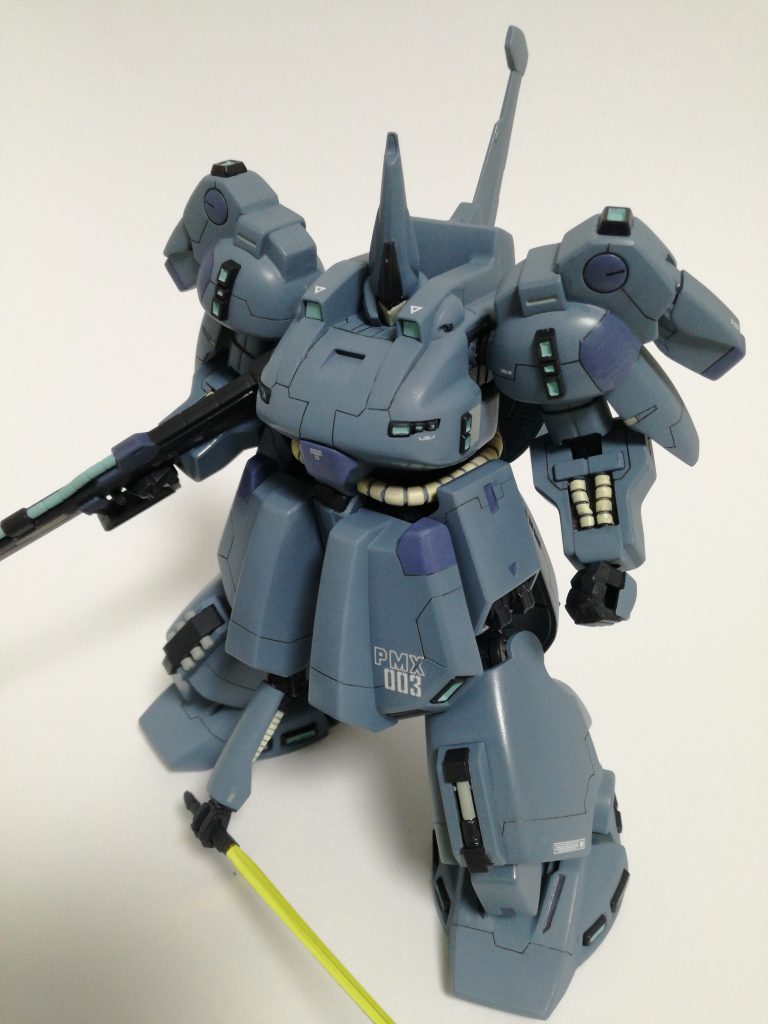 ビームライフルの塗り分けも適当にやってみました。