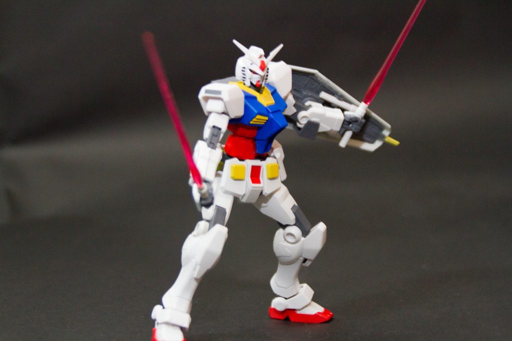 無論背中のサーベルは飾りじゃない