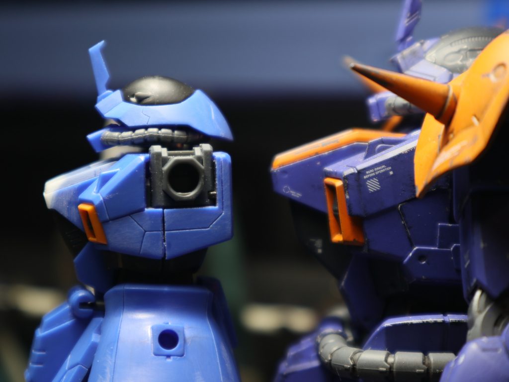 胸部のRE化
腕接続部の素組状態はシンプルでした