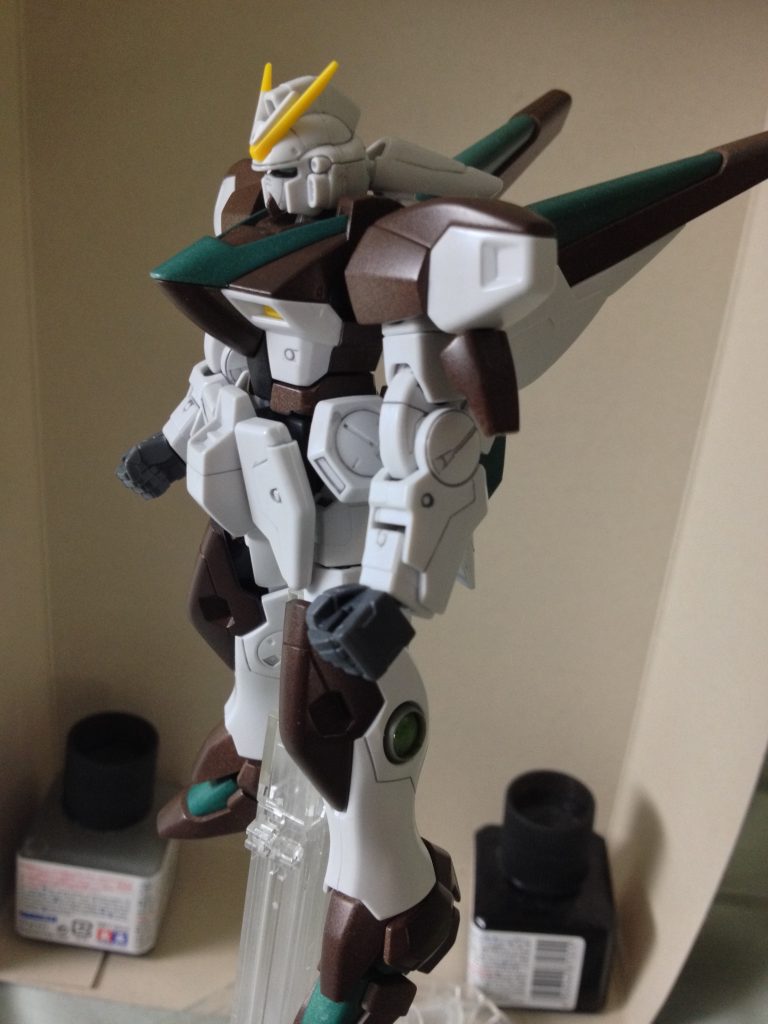 HG　V2ガンダム　アナザーカラー–2枚目/制作者：凝り肩丸