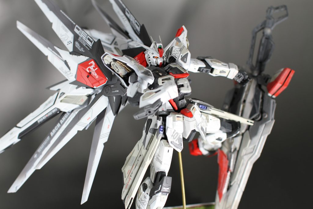 平和を守るためとは言え、大剣は抜かせないで欲しいという気持ちを描写したショット。