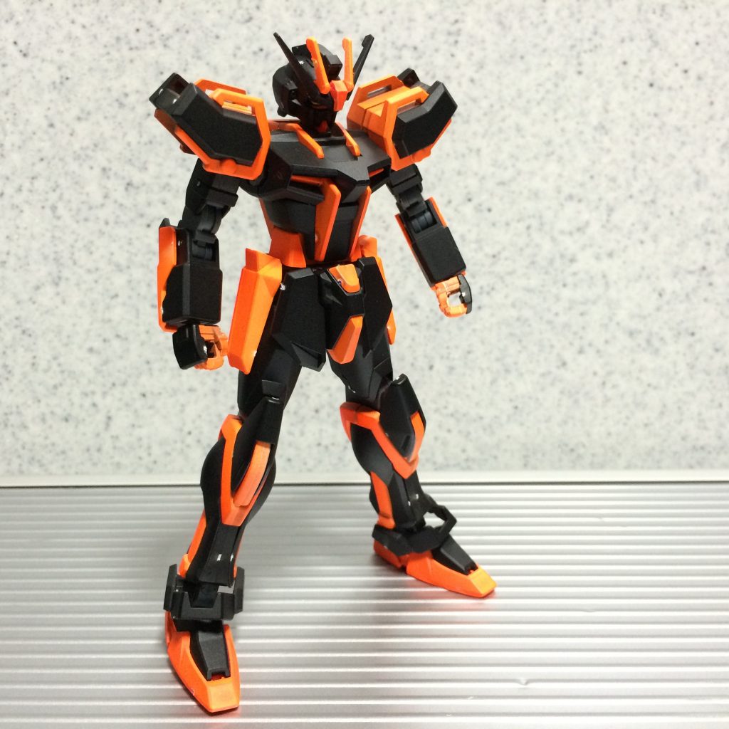 ガンダム・ストライクサースト–2枚目/制作者：アトリエ コメットハート