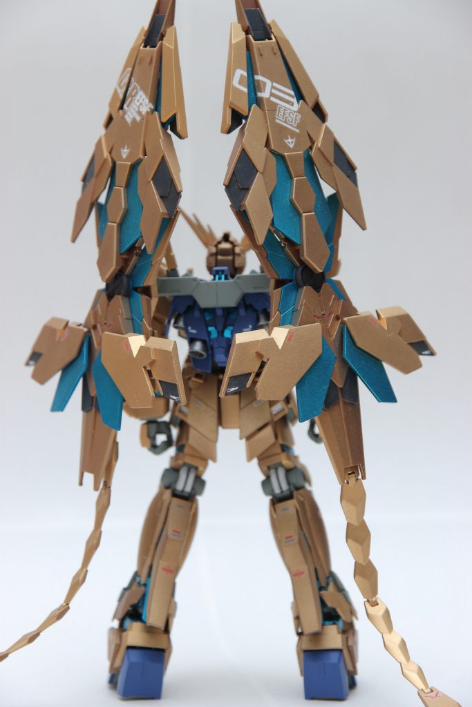 アームドアーマーの大判デカールをどうするか悩みました。