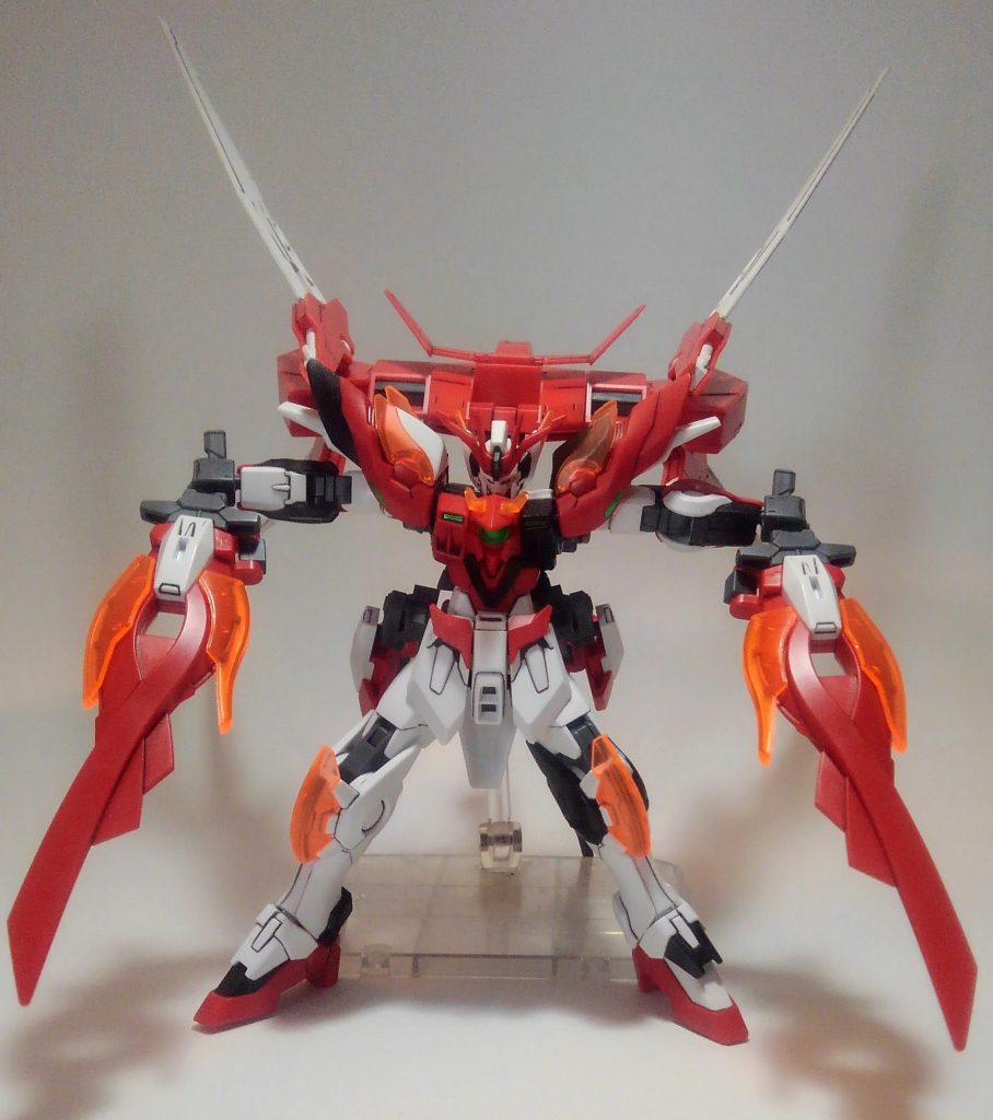 また、バックパックにも接続出来るように開口、ジャンクにあったアームを使ってシンメトリーにもできます。スタンド必須です!