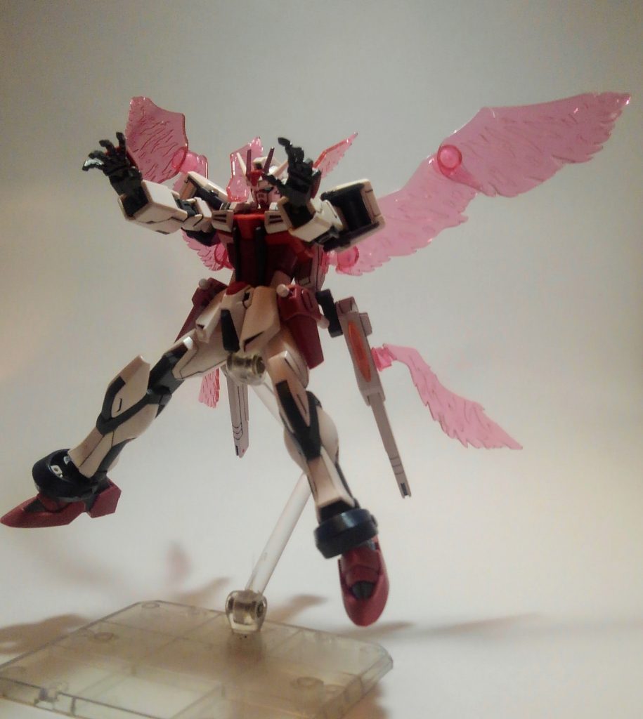 これが必殺技でしょうね。掌から拡散ビーム、のイメージです。手全般は雑誌についていたSEEDカスタムキットだかのものです。もう5年くらい前に製作したものでだいぶ電気焼け?もし始めていました・・・SEEDコンペもあったのでせっかくなので勢いで投稿、バタバタ撮影したので雑なポーズになってしまいました。この機体の後継機が控えていますので投稿の際は気合い入れて撮影したいと思います!!以上です。ご覧頂きありがとうございました。