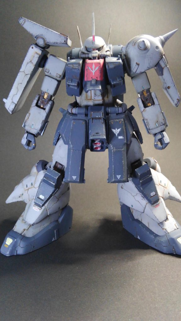 今回基本塗装は、タミヤアクリルとクレオスの水性ホビーカラーにMMPのポリウレタン添加剤を混ぜて、エアブラシで塗装してみました。