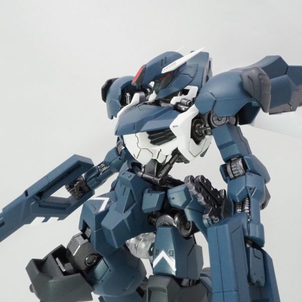 「アングリフ」