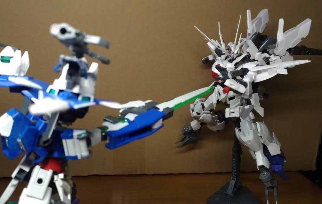 戦闘 ダブルオーニエーバと