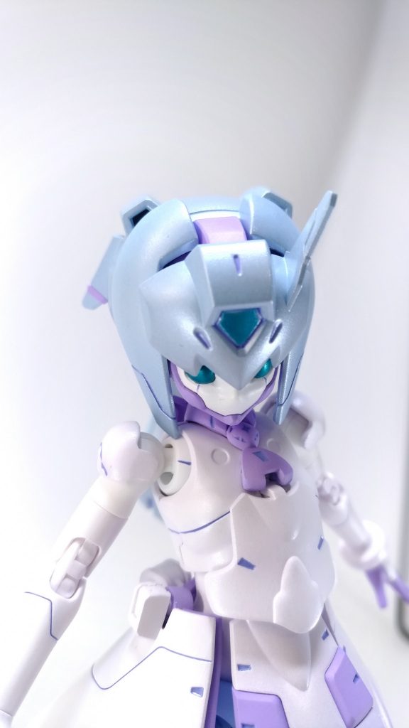 その上からホワイトパールを吹いています。