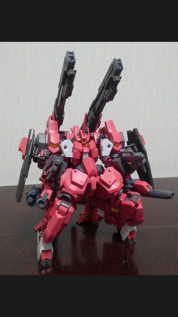 シールドなんかも装備できます！
堅牢な感じ！