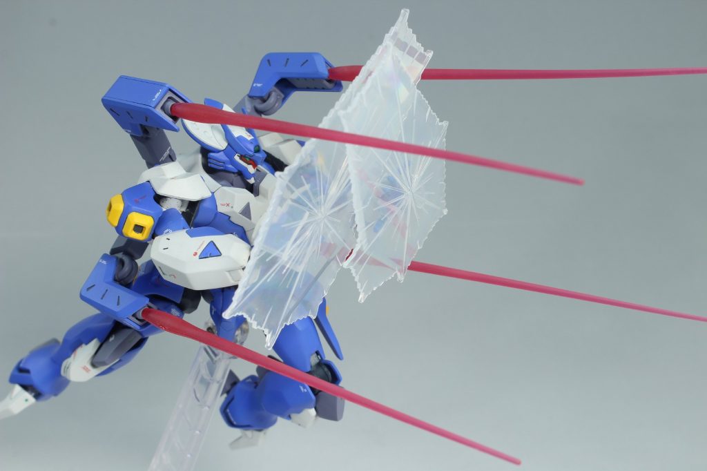 ガード中格闘攻撃!!
と、見せかけて本職である岩盤掘削中をイメージ。