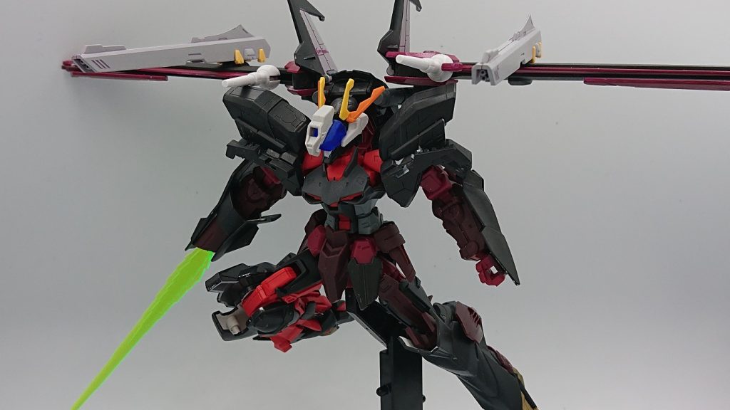 ガンダムアストレイオーバーチュア–3枚目/制作者：絢瀬 耀(アヤセ ヨウ)