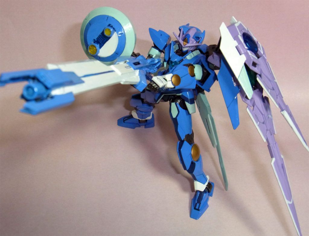 猫耳ガンプラということでシアクアンタベースにダブルオーダオバーエースのバインダーを片側に集約して片ポニーのシルエットを再現